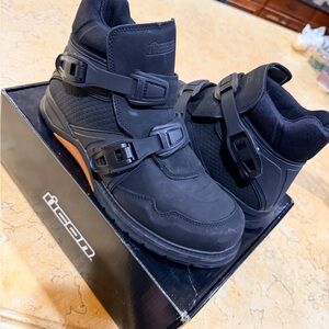 ICON Black Motorcycle Boots with Orange Accent SZ 11